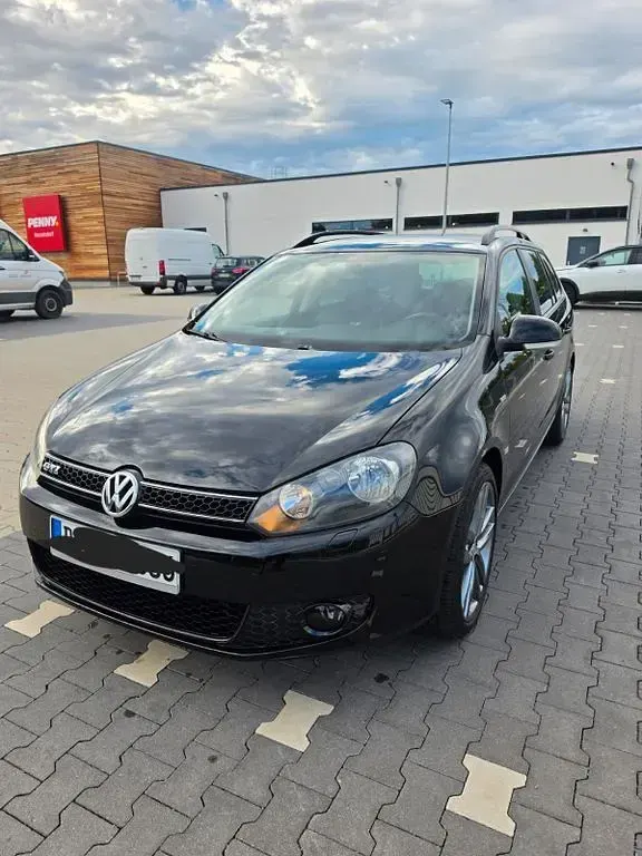 Gebraucht VW Golf VII Match 140 PS (102 kW) 2013 Schwarz Kombi