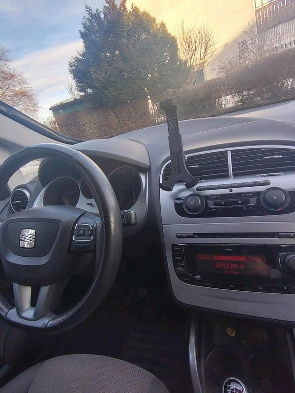 Gebraucht Seat Altea XL 125 PS (91 kW) 2009 Grau Van / Kleinbus