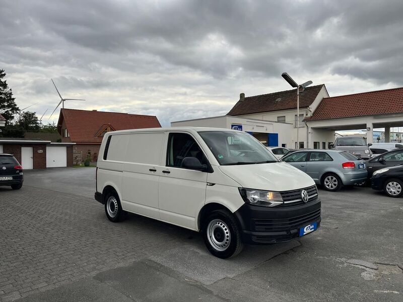Weiß Gebraucht 2016 VW T6 Van | 7.999 € - Bild 1/4
