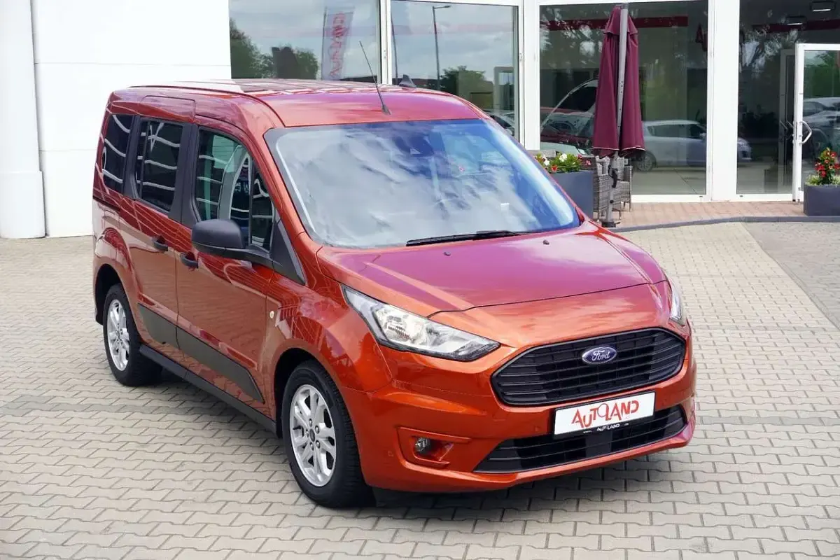Gebraucht Ford Tourneo Connect Trend 120 PS (88 kW) 2022 Orange Van / Kleinbus