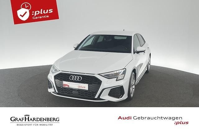 Gletscherweiß metallic Gebraucht 2024 Audi A3 S-Line | 32.990 € (Fairer Preis) - Bild 1/4