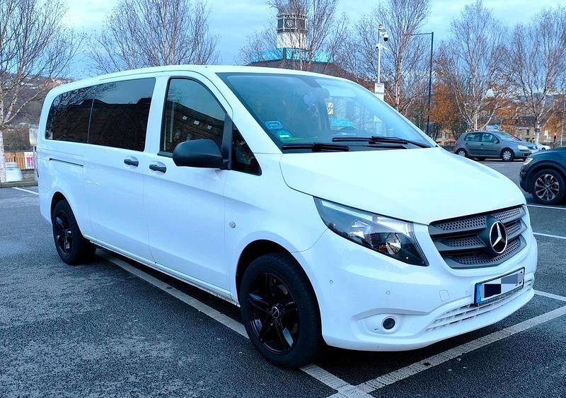 Weiß Gebraucht 2018 Mercedes Vito Van | 13.900 € - Bild 1/4