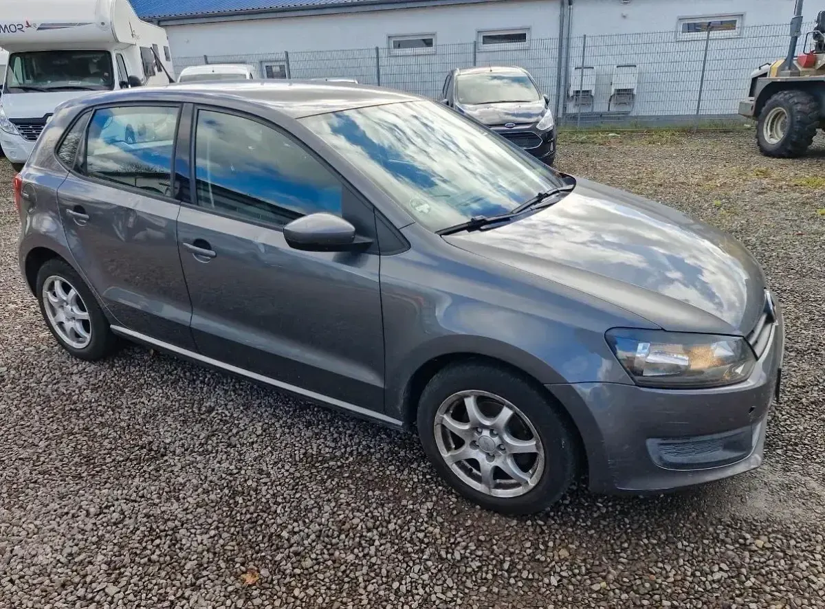 Second-hand VW Polo 69 CP (50 kW) 2010 Gri Hatchback