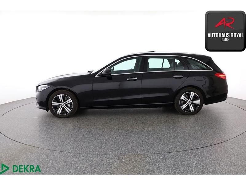 Gebraucht Mercedes C300e 313 PS (230 kW) 2024 Schwarz Kombi