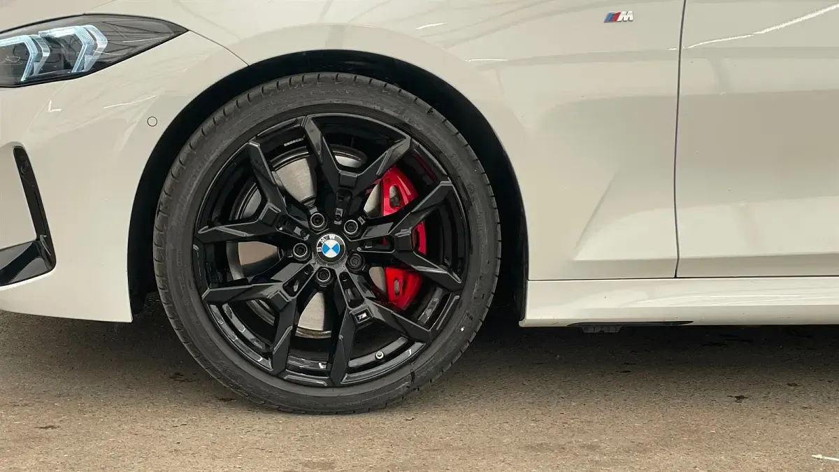 Gebraucht BMW M340 M Sport 374 PS (275 kW) 2025 Alpinweiß uni Limousine