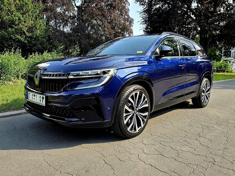 Blau Gebraucht 2023 Renault Espace Iconic Van / Kleinbus | 36.500 € (Superpreis) - Bild 1/4