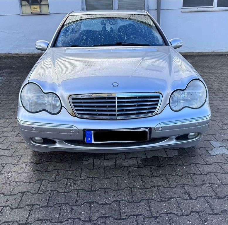 Gebraucht Mercedes C320 Elegance 218 PS (160 kW) 2001 Silber Limousine