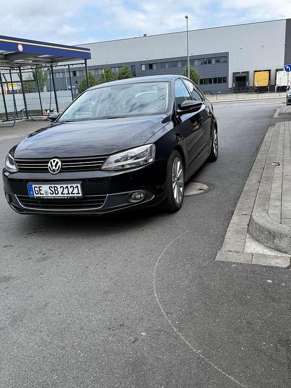 Gebraucht VW Jetta Highline 122 PS (89 kW) 2011 Limousine