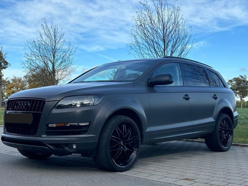 Grau Gebraucht 2012 Audi Q7 SUV | 15.900 € (Guter Preis) - Bild 1/4