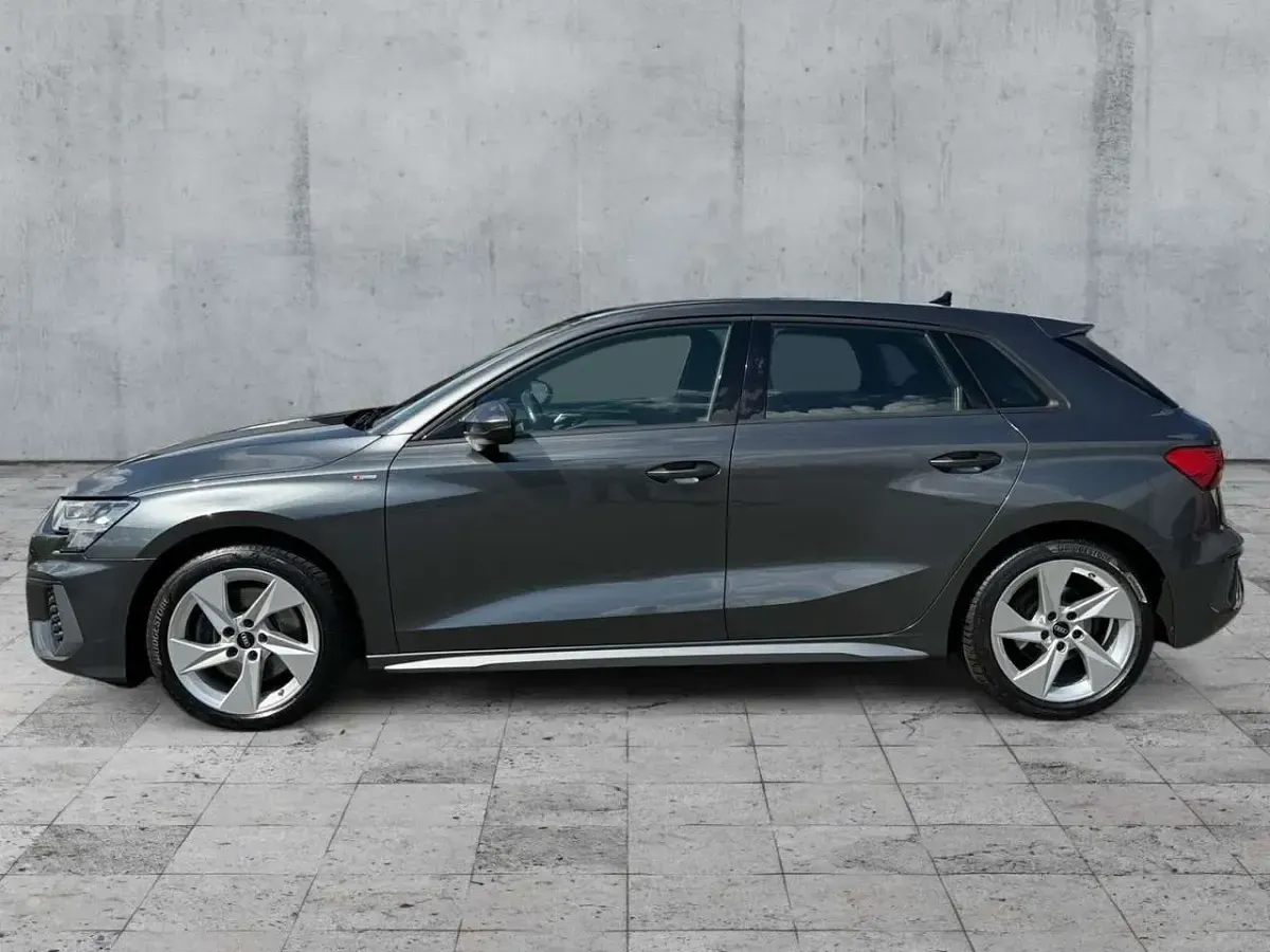 Second-hand Audi A3 S-Line 116 CP (85 kW) 2020 Gri Berlinǎ