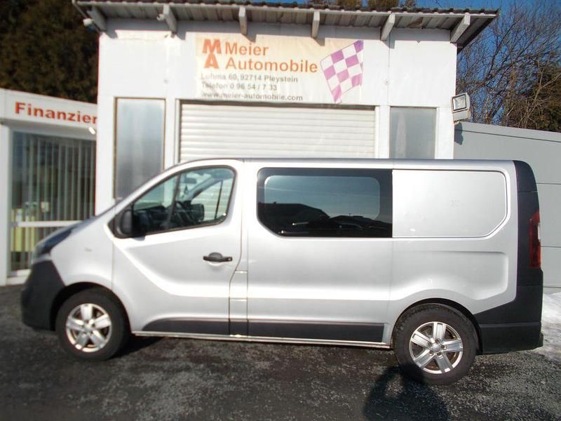 Silber Gebraucht 2019 Opel Vivaro Van / Kleinbus | 8.200 € (Superpreis) - Bild 1/4