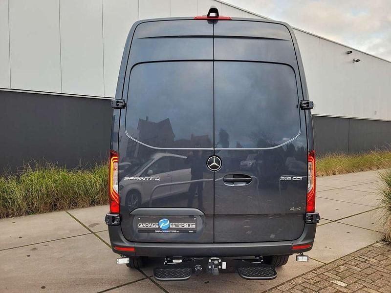 Gebraucht Mercedes Sprinter 190 PS (139 kW) 2023 Grau Van