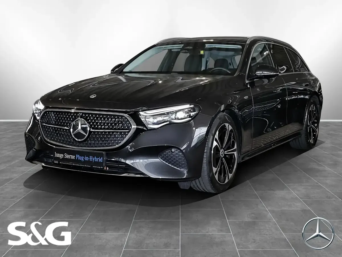 Gebraucht Mercedes E300 197 PS (144 kW) 2025 Kombi