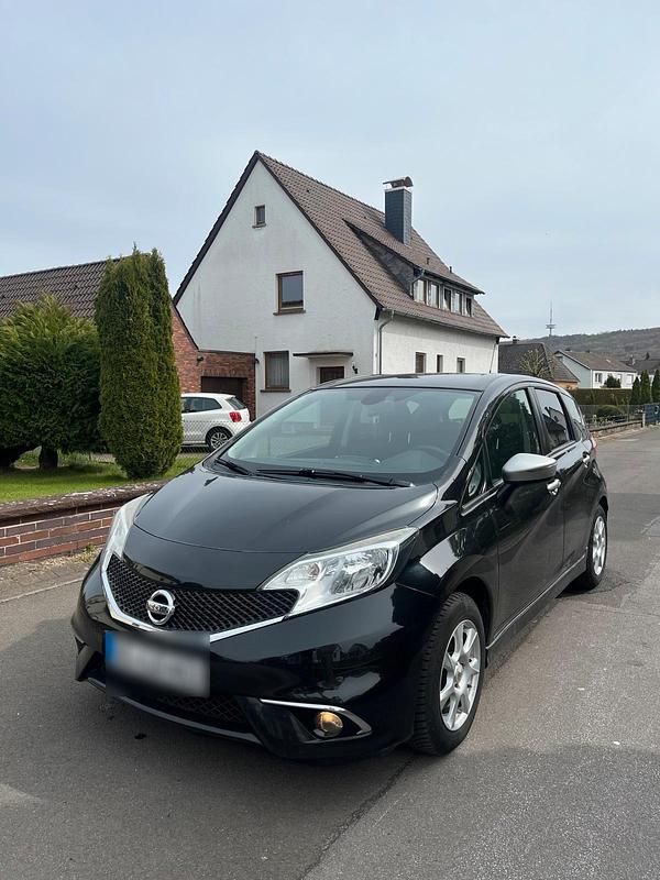 Second-hand Nissan Note 98 CP (72 kW) 2015 Negru Hatchback