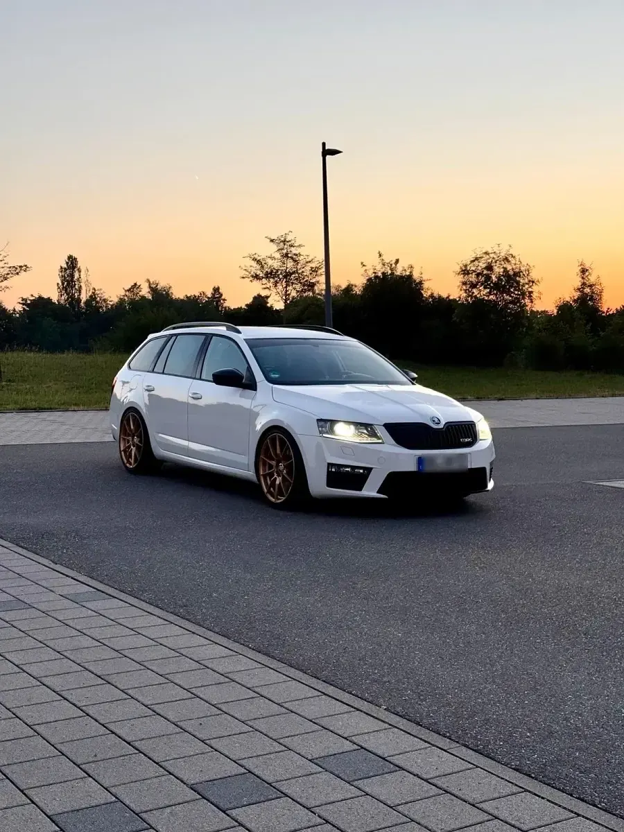 Gebraucht Skoda Octavia RS 184 PS (135 kW) 2014 Weiß Kombi