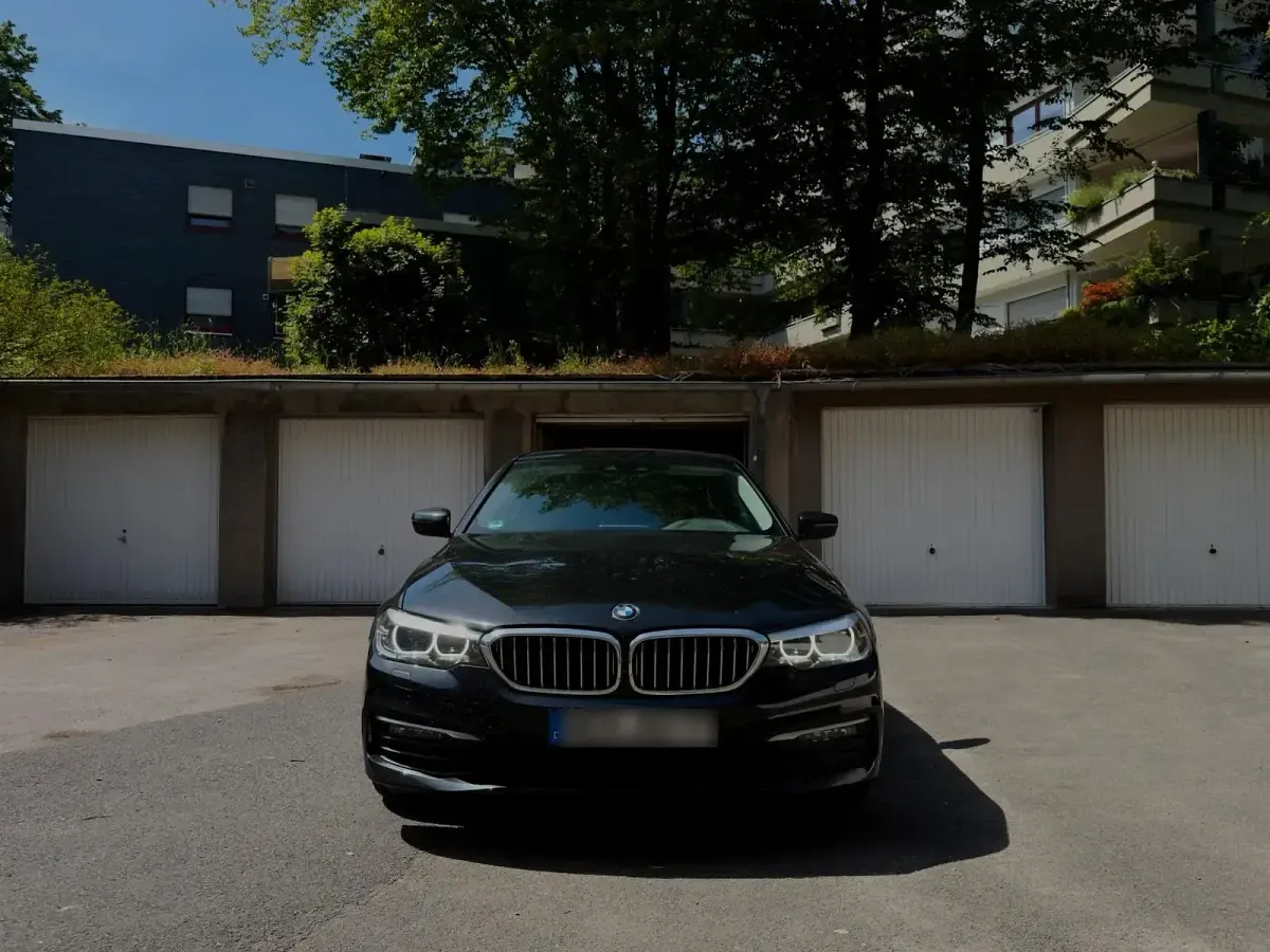 Gebraucht BMW 520 184 PS (135 kW) 2018 Schwarz Limousine