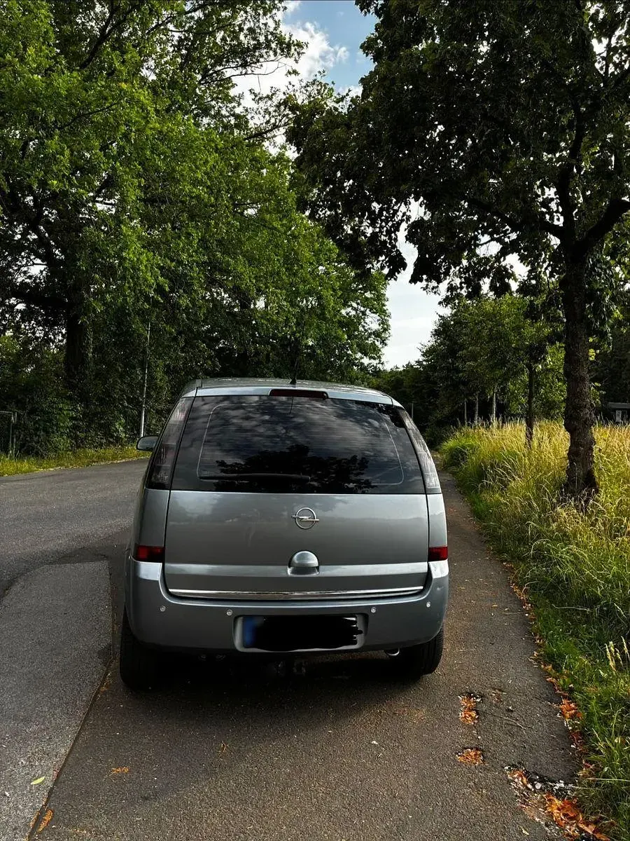 Gebraucht Opel Meriva 105 PS (77 kW) 2006 Silber Van / Kleinbus