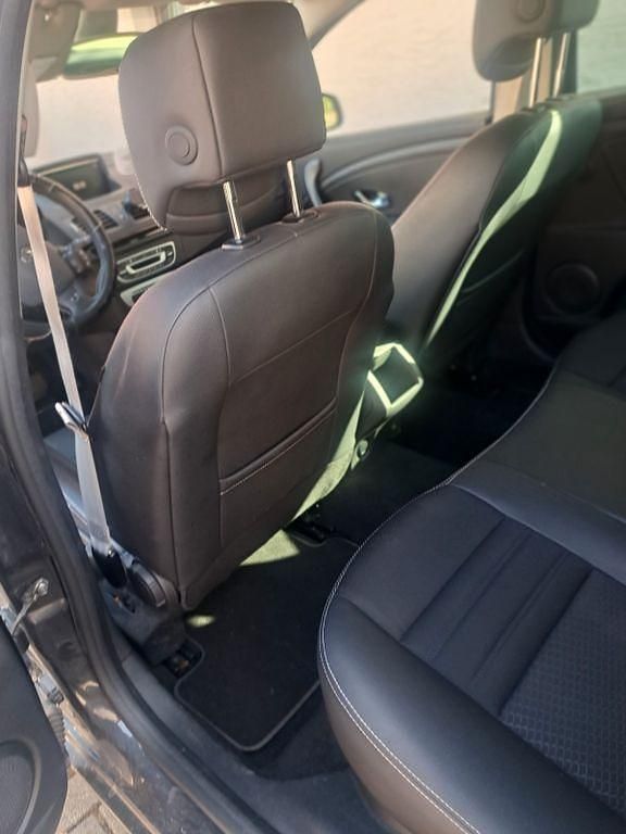 Gebraucht Renault Mégane Bose Edition 131 PS (96 kW) 2015 Schwarz Limousine