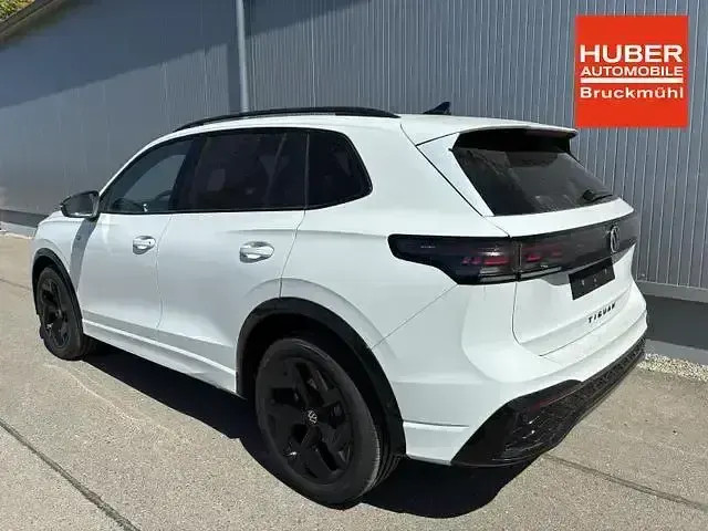 Neu VW Tiguan R-line 150 PS (110 kW) 2026 Andere SUV