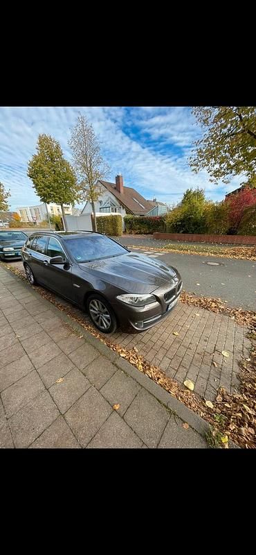 Gebraucht BMW 525 218 PS (160 kW) 2011 Andere farben Kombi