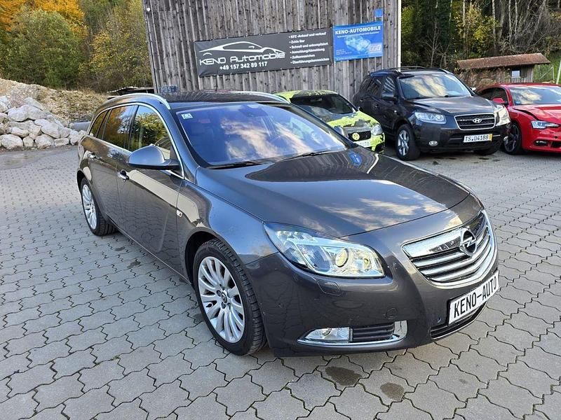 Gebraucht Opel Insignia Innovation 160 PS (117 kW) 2011 Grau Kombi