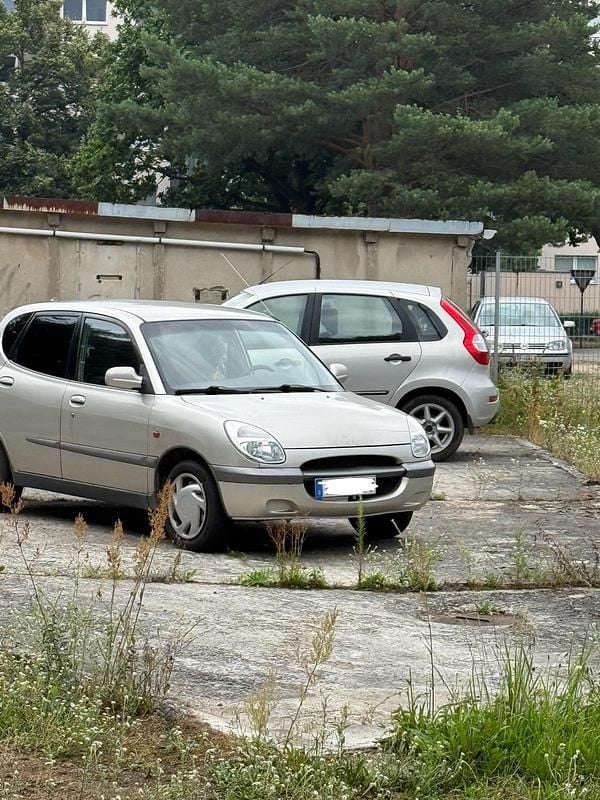Silber Gebraucht 2000 Daihatsu Sirion Kleinwagen | 1.350 € (Superpreis) - Bild 1/4