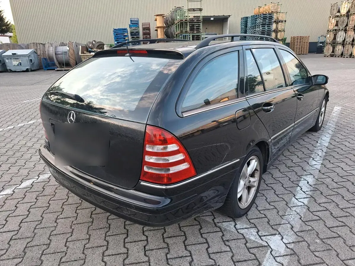 Gebraucht Mercedes C230 204 PS (150 kW) 2005 Schwarz Kombi