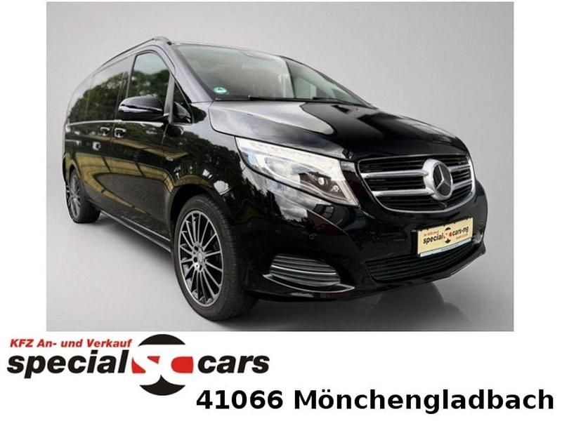 Schwarz Gebraucht 2016 Mercedes V250 Van / Kleinbus | 45.900 € (Teuer) - Bild 1/4