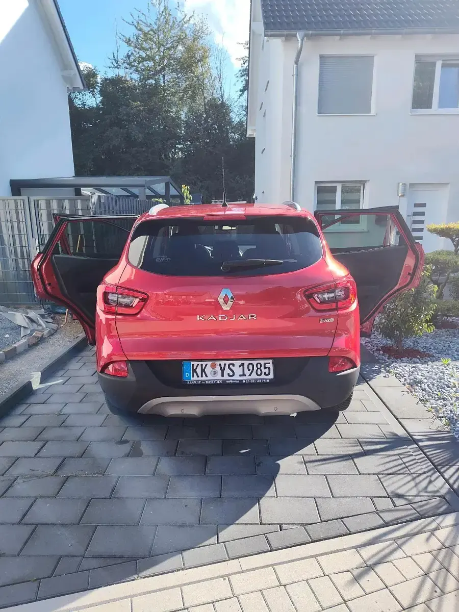 Używany Renault Kadjar XMOD 110 KM (80 kW) 2016 Czerwony SUV