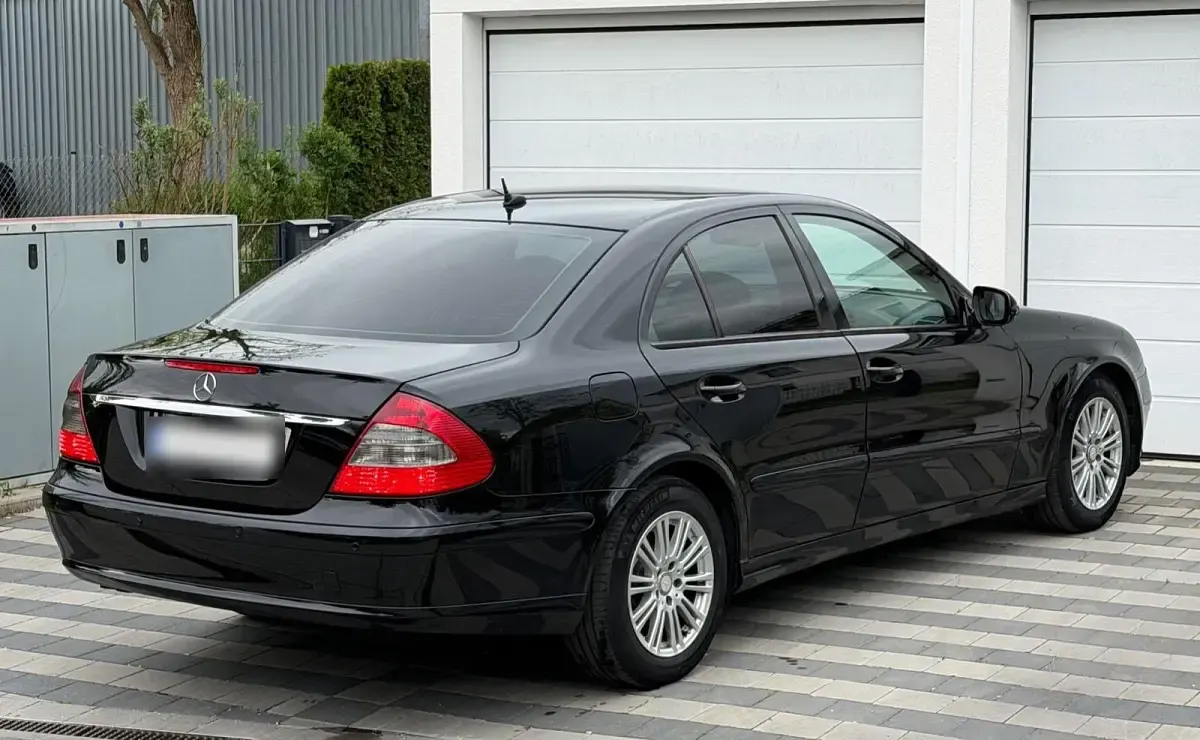 Occasion Mercedes E200 136 ch (100 kW) 2009 Noir Berline