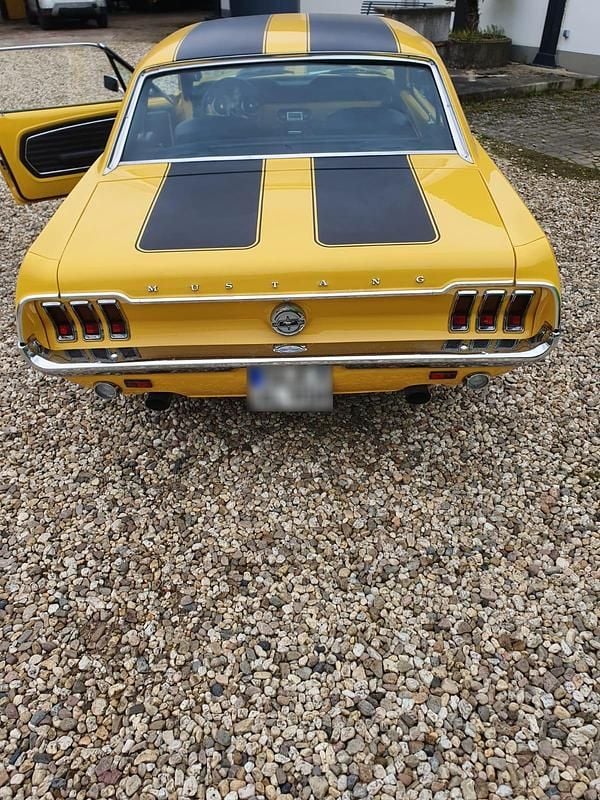 Second-hand Ford V8 1968 Galben Coupe