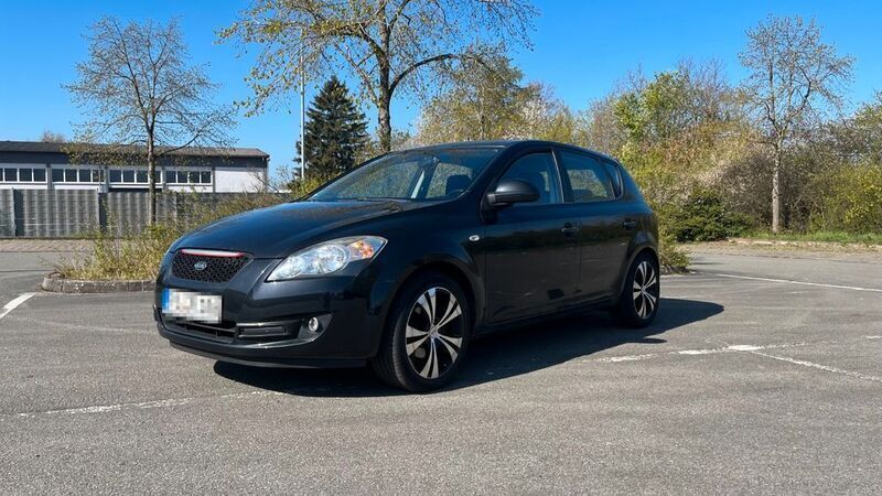 Schwarz Gebraucht 2008 Kia Ceed Kombi | 3.000 € (Fairer Preis) - Bild 1/4
