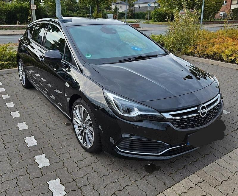 Schwarz Gebraucht 2019 Opel Astra OPC Limousine | 12.999 € (Fairer Preis) - Bild 1/4