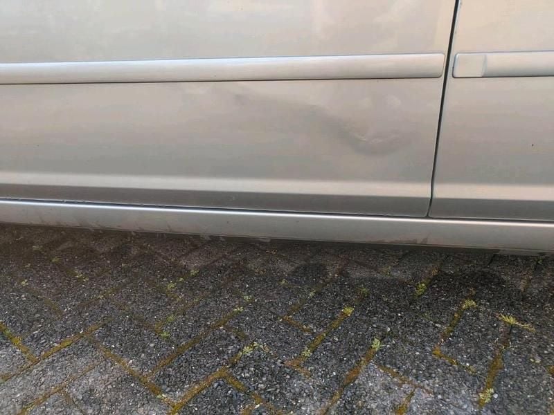 Gebraucht Ford C-MAX 109 PS (80 kW) 2010 Silber Van / Kleinbus