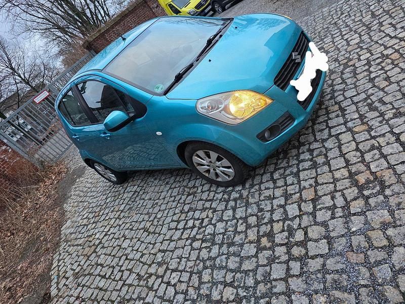 Gebraucht Suzuki Splash 86 PS (63 kW) 2008 Blau Kleinwagen