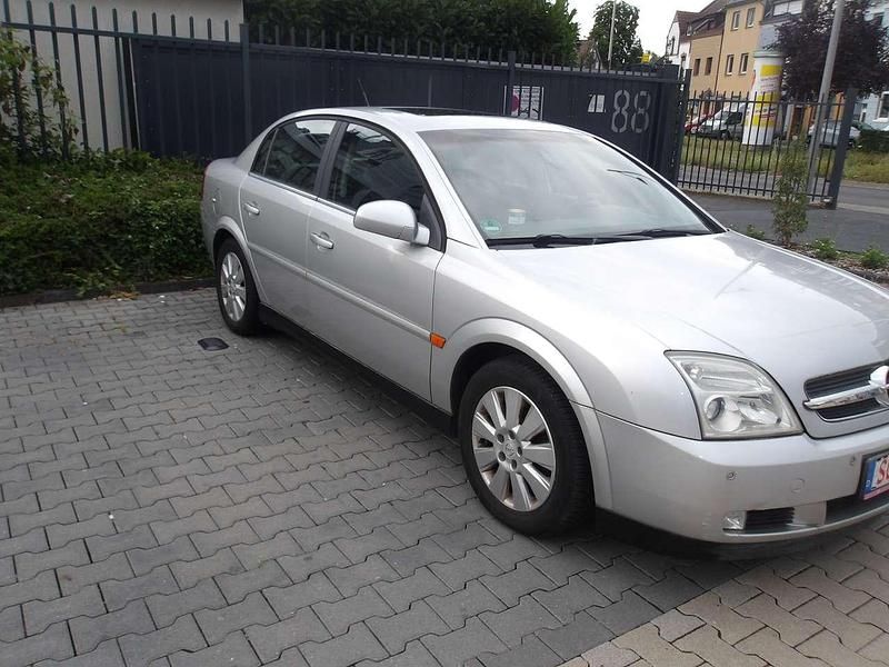 Silber Gebraucht 2002 Opel Vectra Limousine | 4.750 € - Bild 1/4
