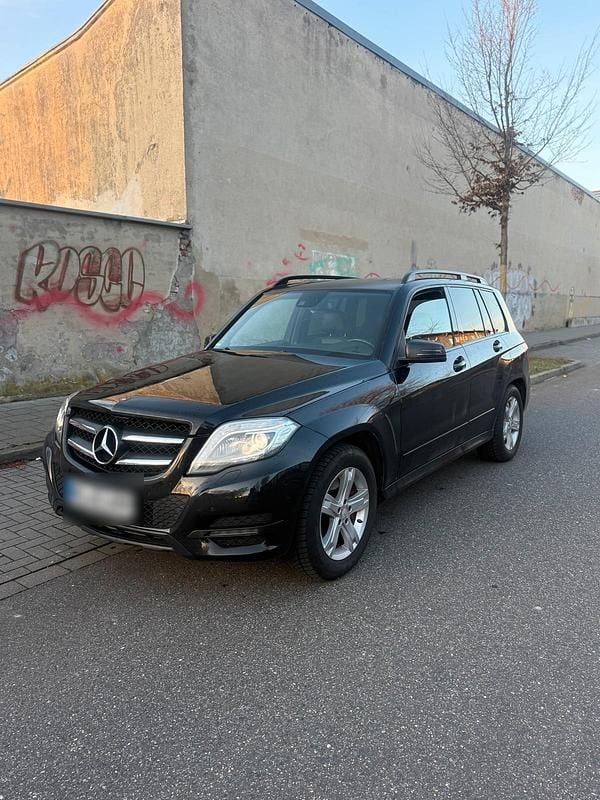 Schwarz Gebraucht 2014 Mercedes GLK220 SUV | 9.000 € (Guter Preis) - Bild 1/4