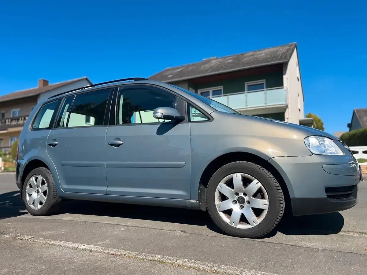 Gebraucht VW Touran 102 PS (75 kW) 2004 Van / Kleinbus
