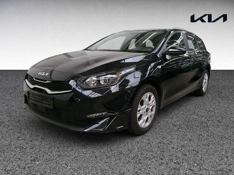 Zilinaschwarz Gebraucht 2024 Kia Ceed Sportswagon Vision Kombi | 22.370 € (Superpreis) - Bild 1/4