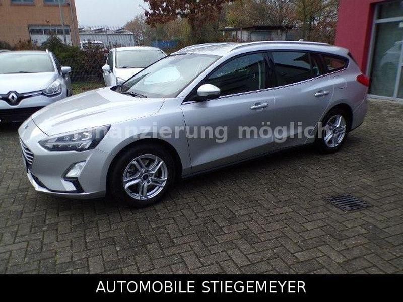 Gebraucht Ford Focus Cool & Connect 101 PS (74 kW) 2021 Silber Kombi