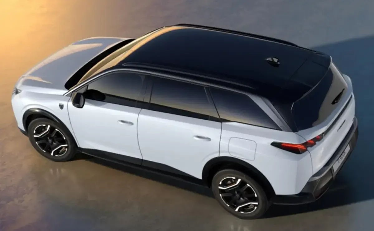 Neu Peugeot 5008 GTi 156 kW (213 PS) 2026 Okenit weiß metallic / dachfarbe SUV