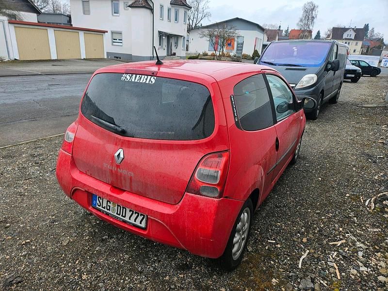 Gebraucht Renault Twingo 75 PS (55 kW) 2009 Rot Kleinwagen