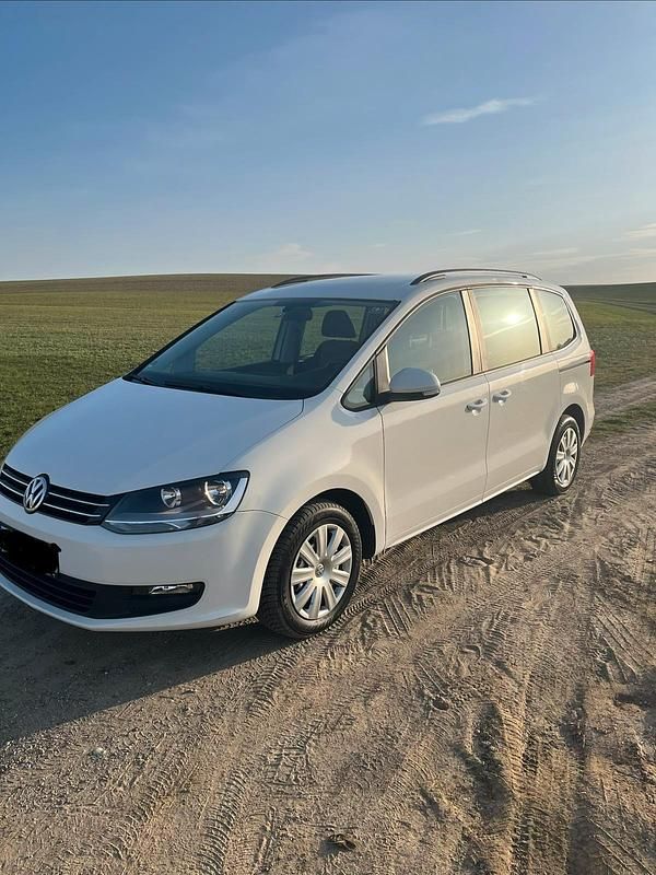 Gebraucht VW Sharan 103 PS (75 kW) 2011 Weiß Van / Kleinbus