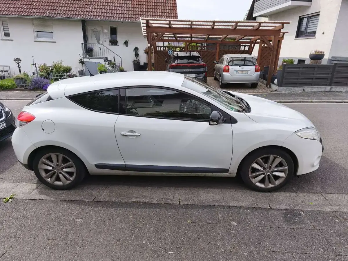 Gebraucht Renault Mégane Coupé 110 PS (80 kW) 2011 Coupé
