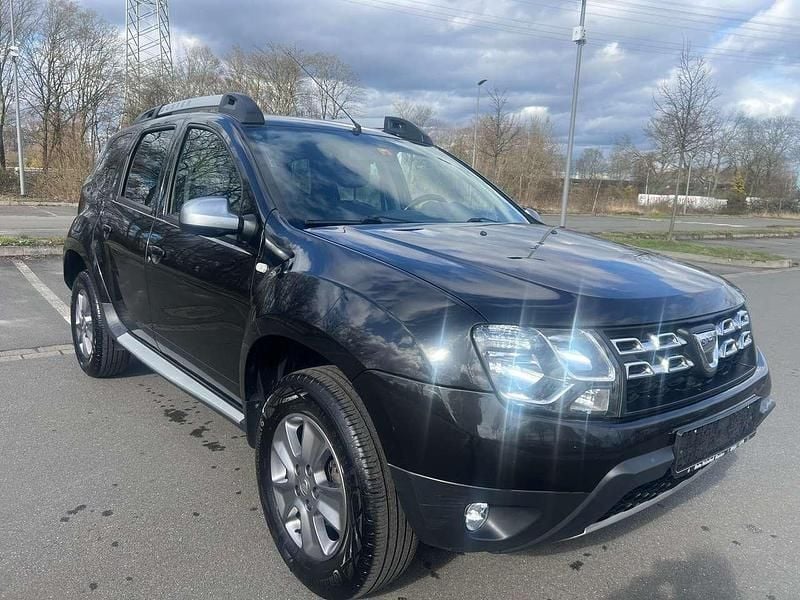 Gebraucht Dacia Duster Basis 105 PS (77 kW) 2014 Perlmuttschwarz SUV