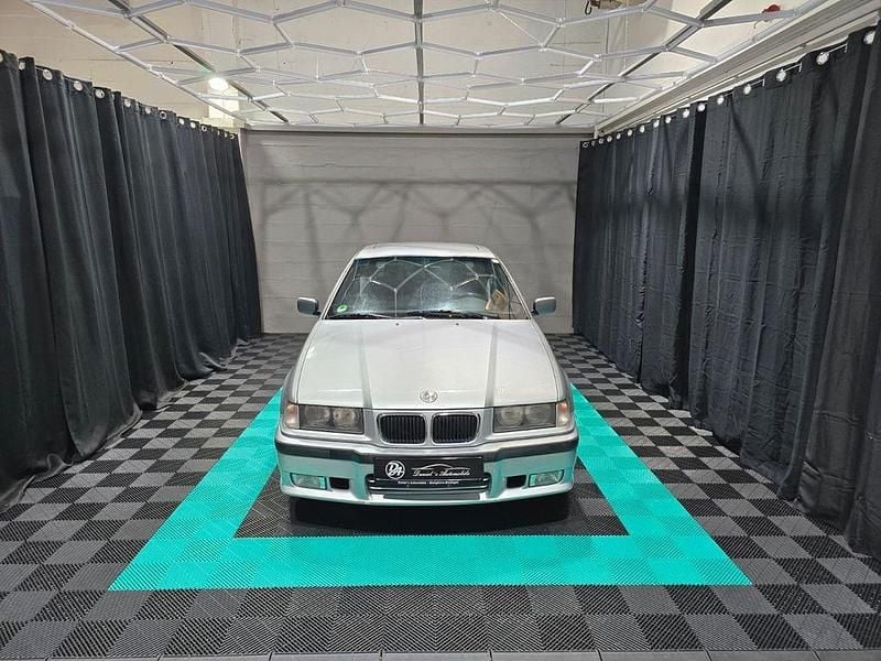 Silber Gebraucht 1998 BMW 323 Compact Performance Kleinwagen | 3.987 € (Superpreis) - Bild 1/3