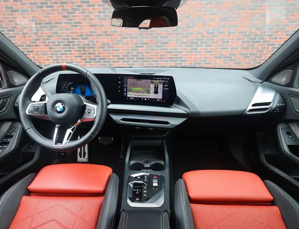 Brugt BMW M135 M Performance 300 HK (220 kW) 2024 Sort Hatchback