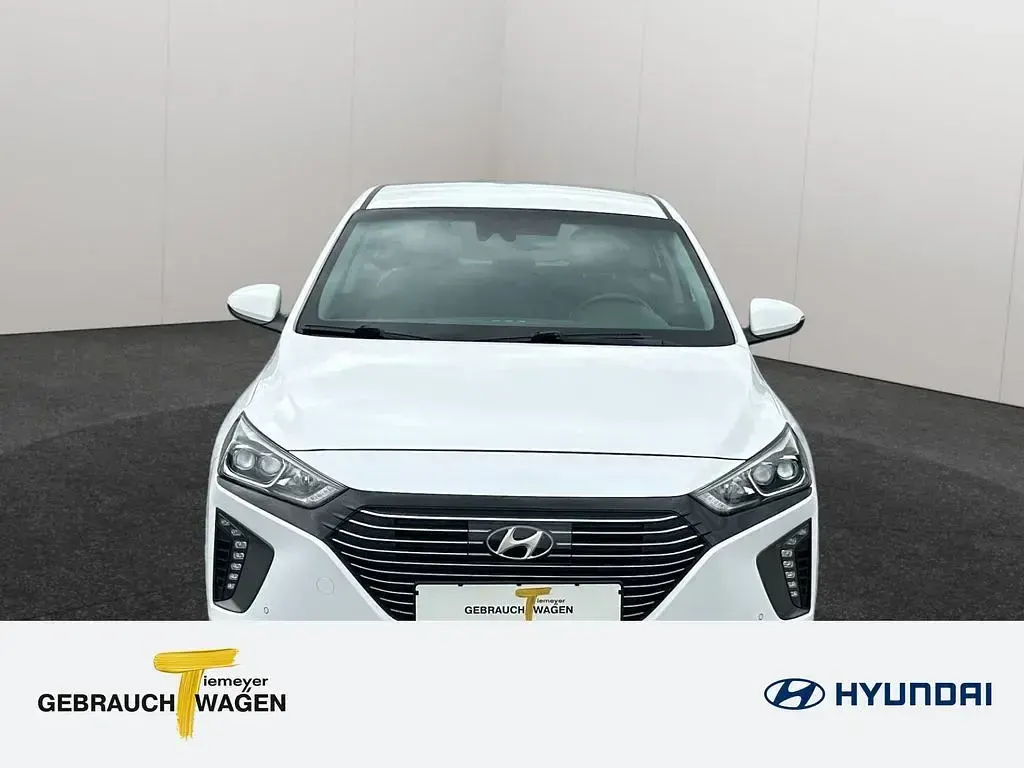 Gebraucht Hyundai Ioniq 105 PS (77 kW) 2018 Polar white Kleinwagen