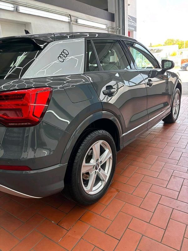 Gebraucht Audi Q2 190 PS (139 kW) 2020 Grau SUV