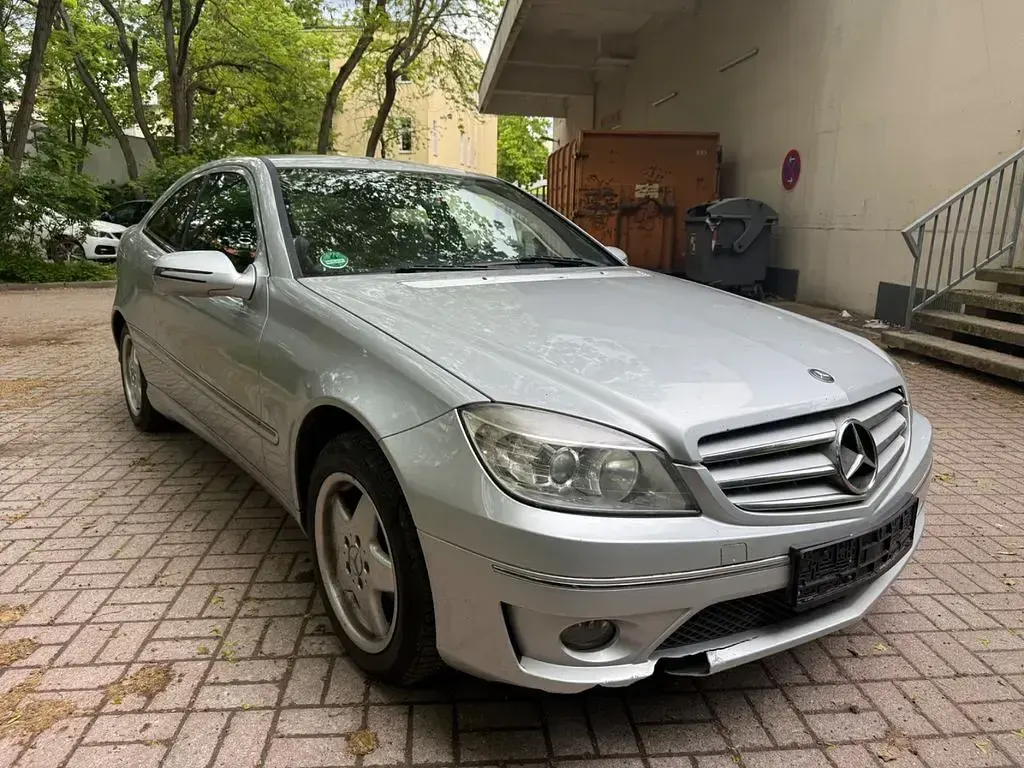 Gebraucht Mercedes CLC180 143 PS (105 kW) 2009 Grau Kleinwagen